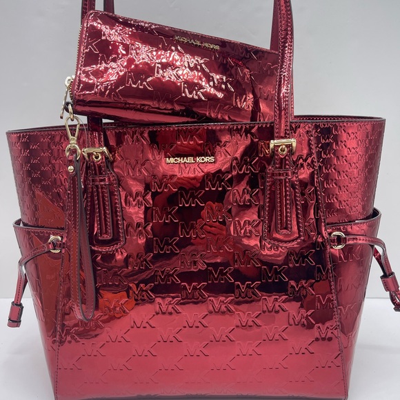 MICHAEL KORS Voyager Lg Metallic Logo Debossed EW  Tote & Jet Set Lg Logo Wallet - Picture 9 of 16